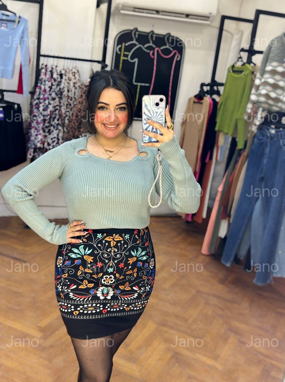 Elegant knitting top