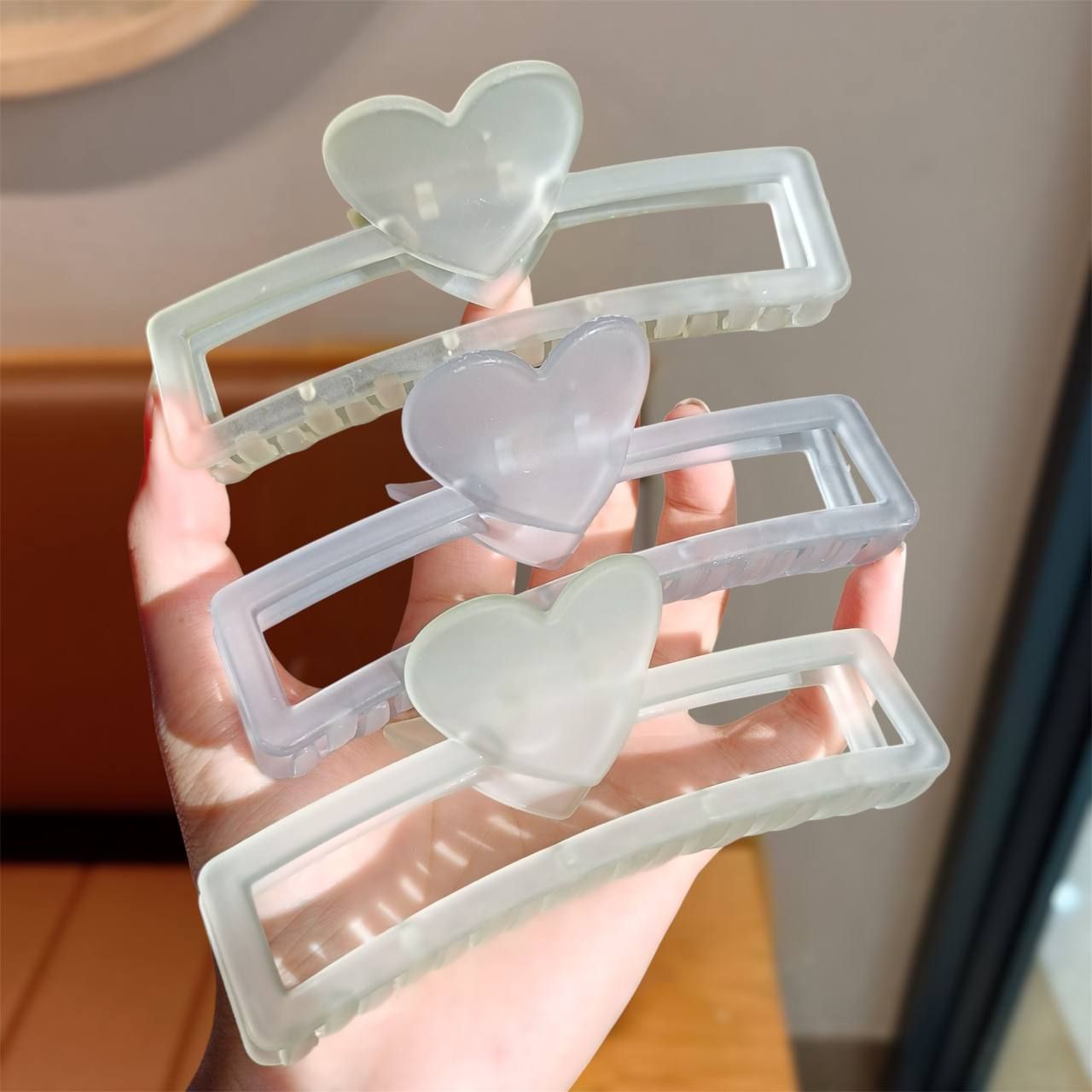 large clip hairpin