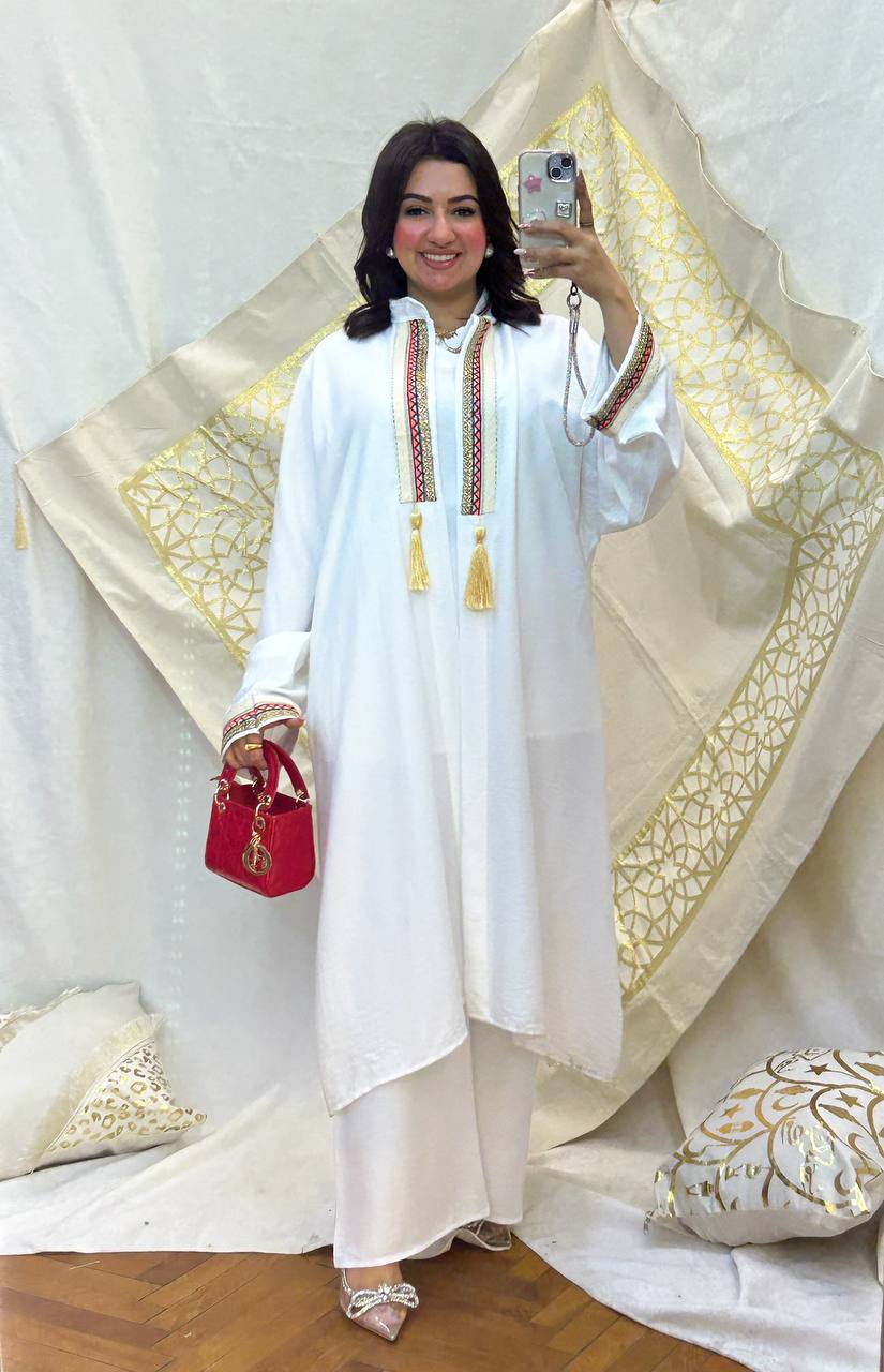 طقم أنيق من ثلاث قطع (كارديجان، توب أساسي، وبنطلون)