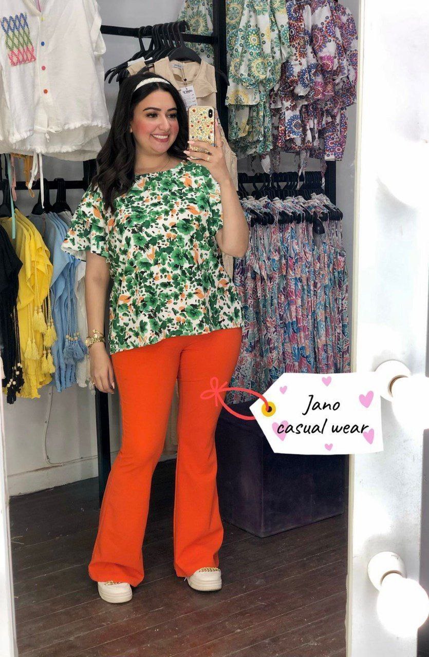 a floral short-sleeve outfit