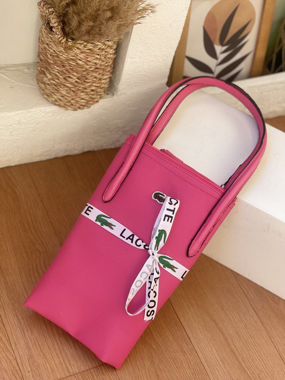 iconic trendy handbag