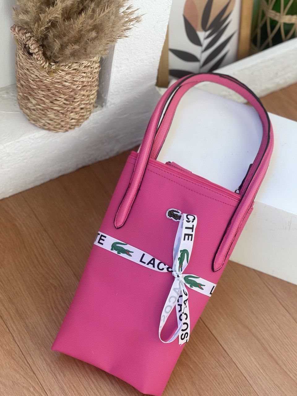 iconic trendy handbag