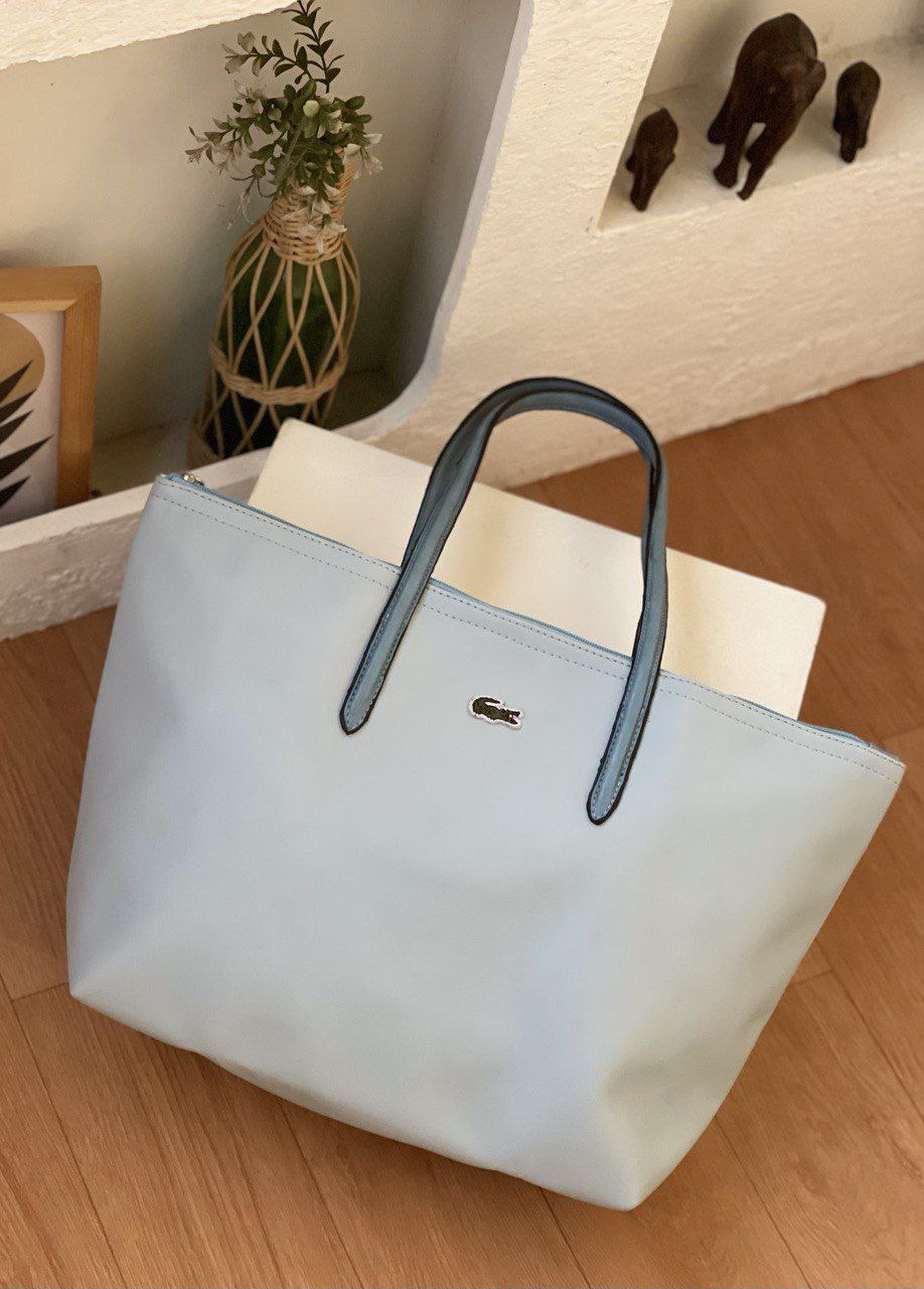 iconic trendy handbag