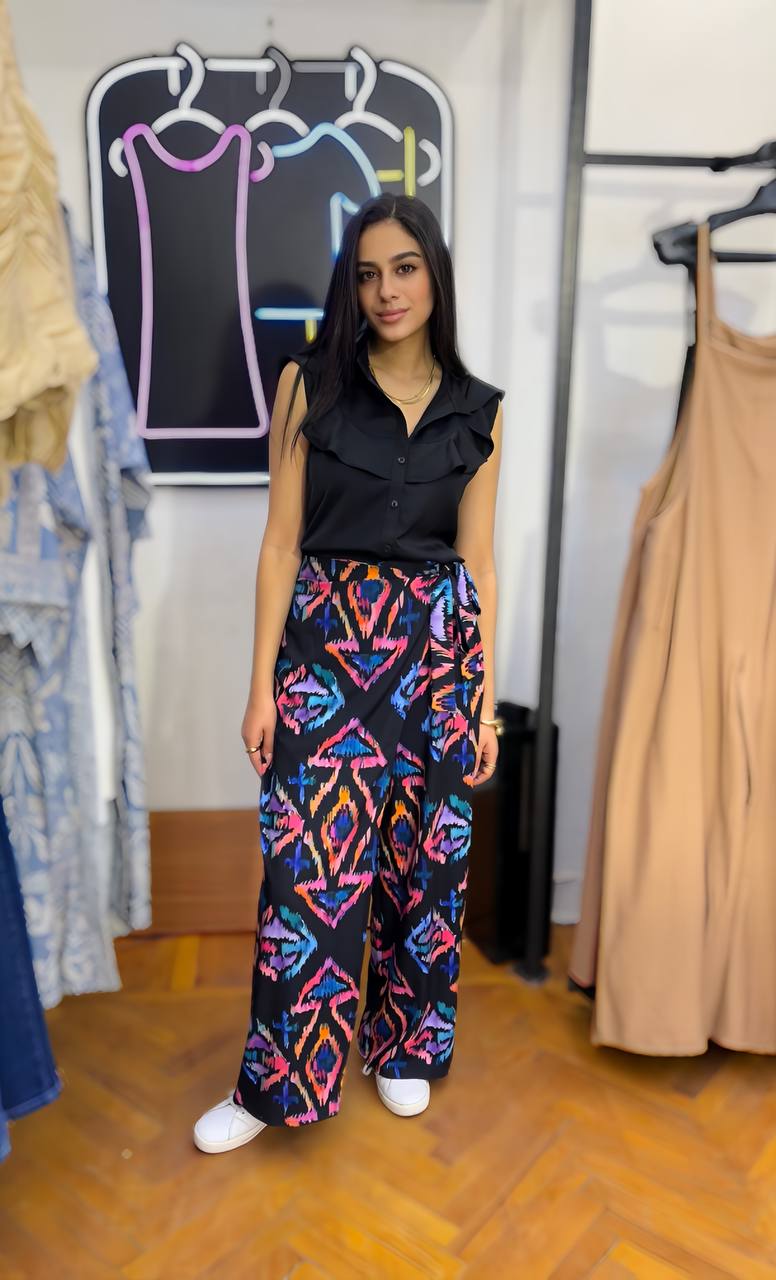 Vibrant Wide-Leg Pants – Bold, Stylish, and Effortlessly Chic