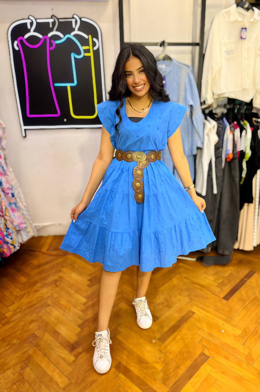 Chic and Timeless: The Rokama Midi Dress Collection