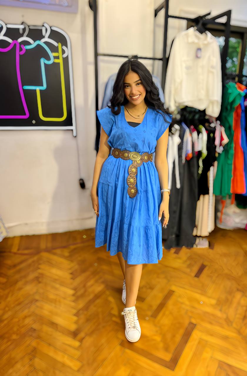 Chic and Timeless: The Rokama Midi Dress Collection
