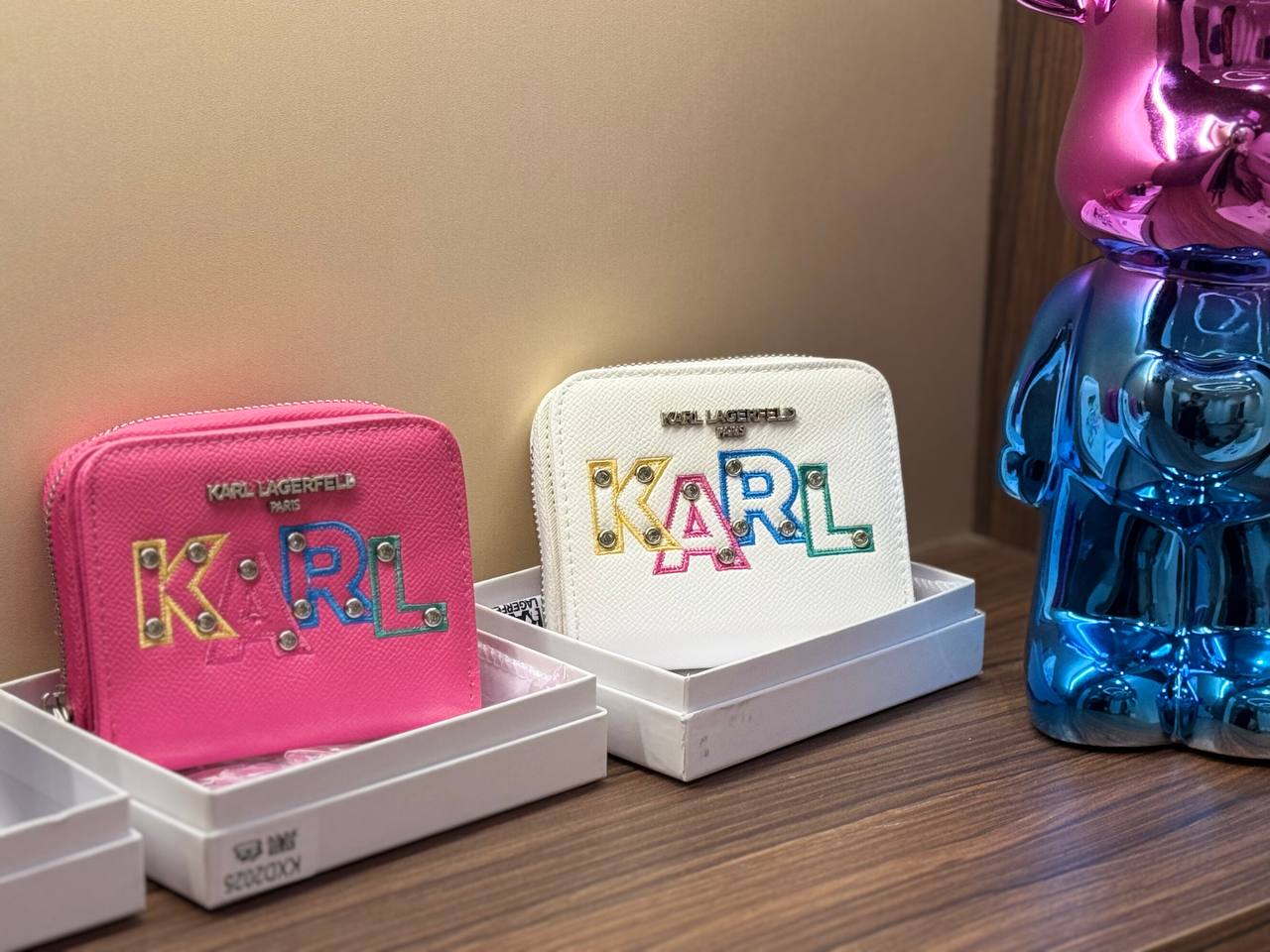 Karl Embroidery wallet ( Mirror )