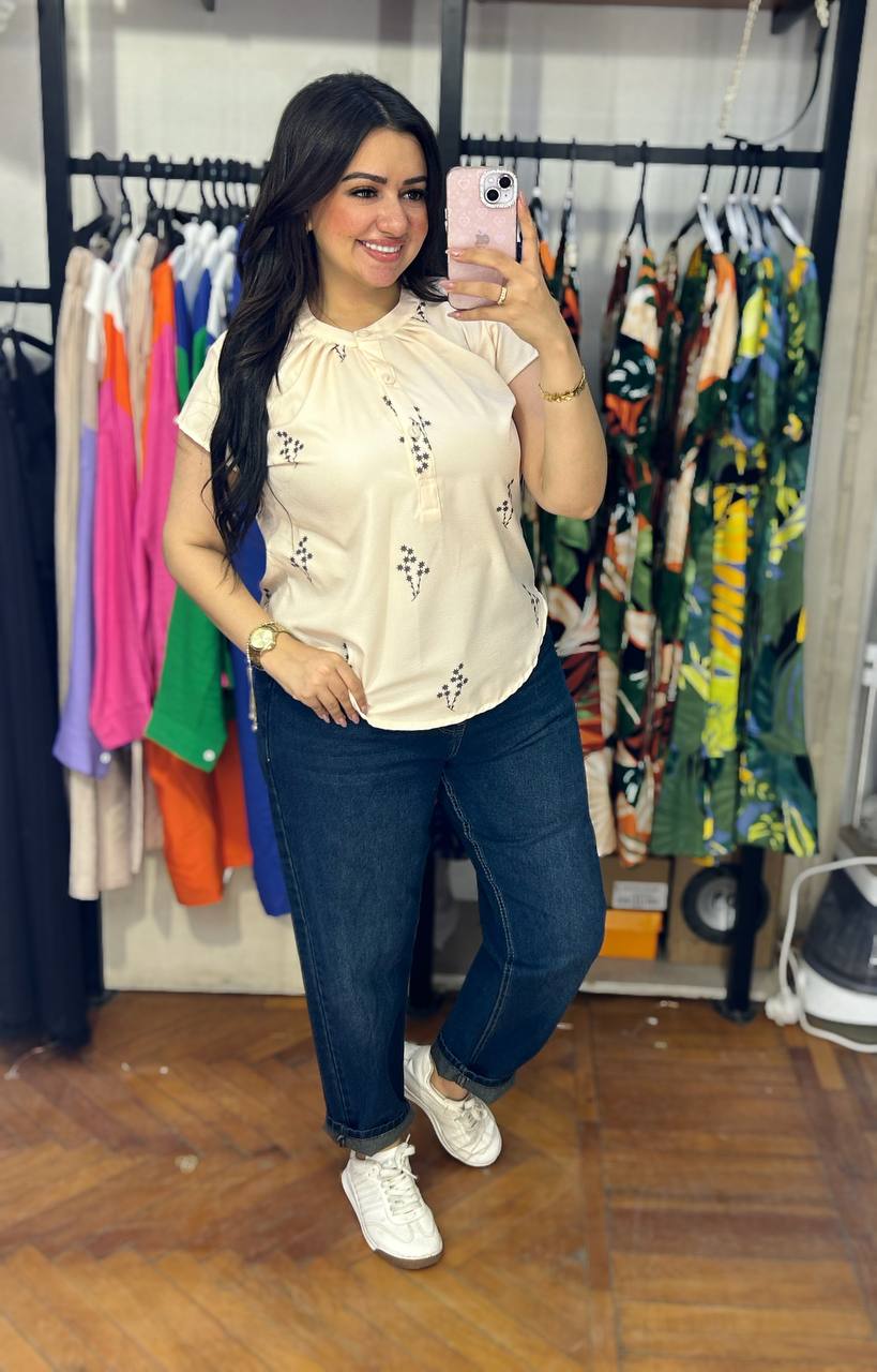 Floral Half-Sleeve Blouse