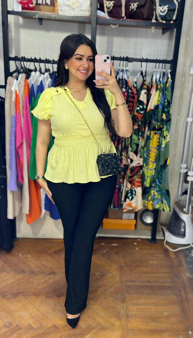 Butter Yellow Blouse – Soft Elegance in Every Detail