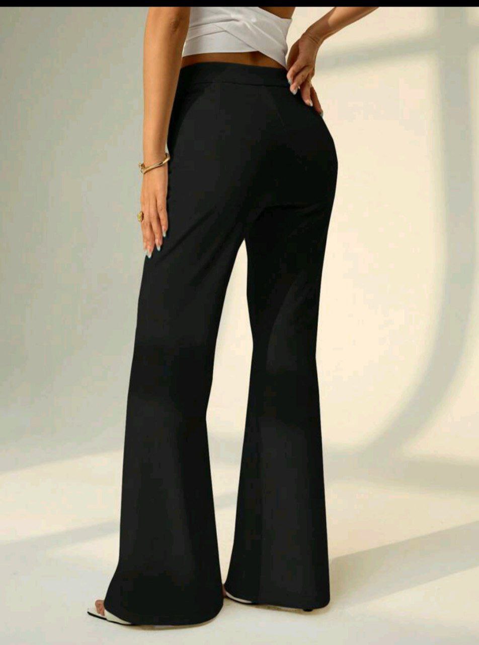 Front-Seam Flared Leggings – Classic & Chic