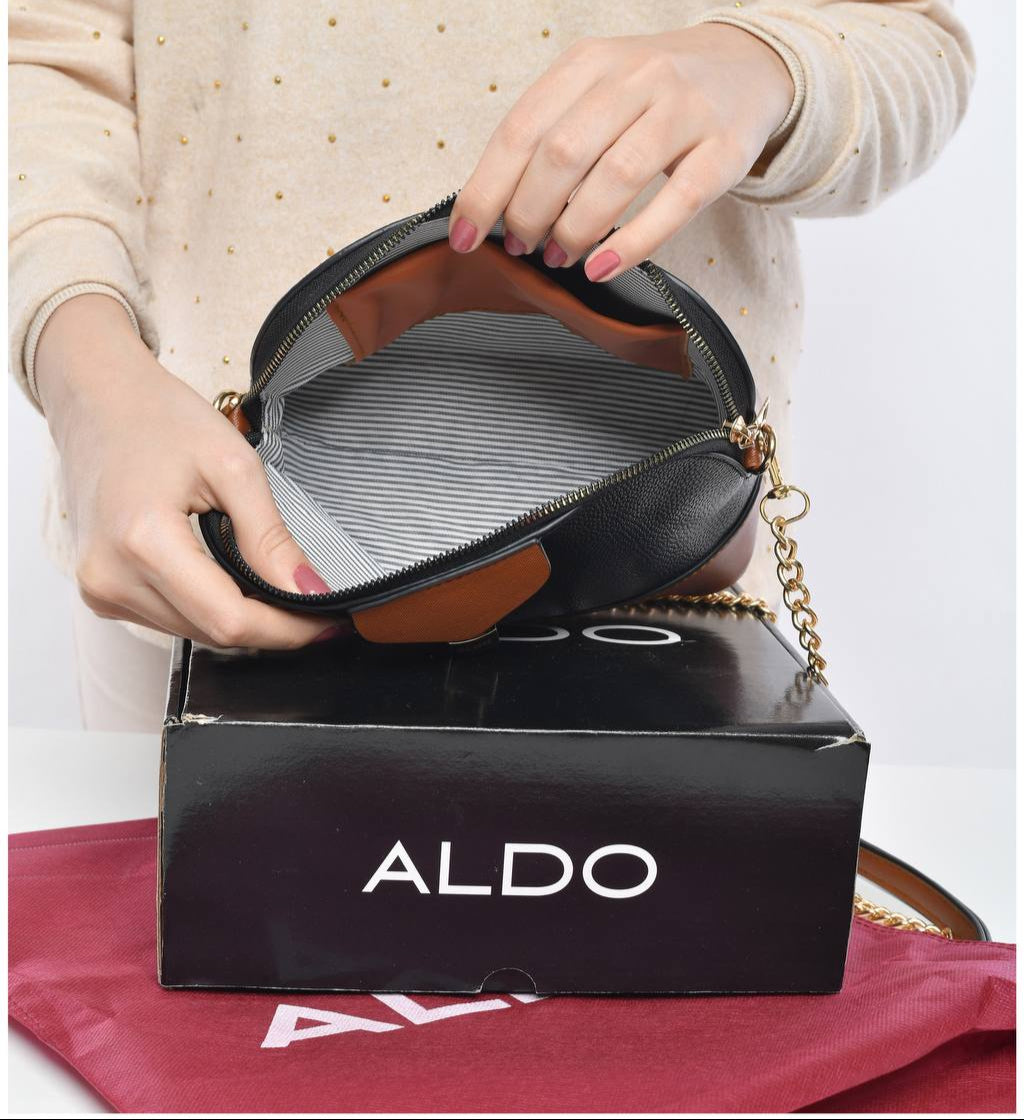 stripped navy bag