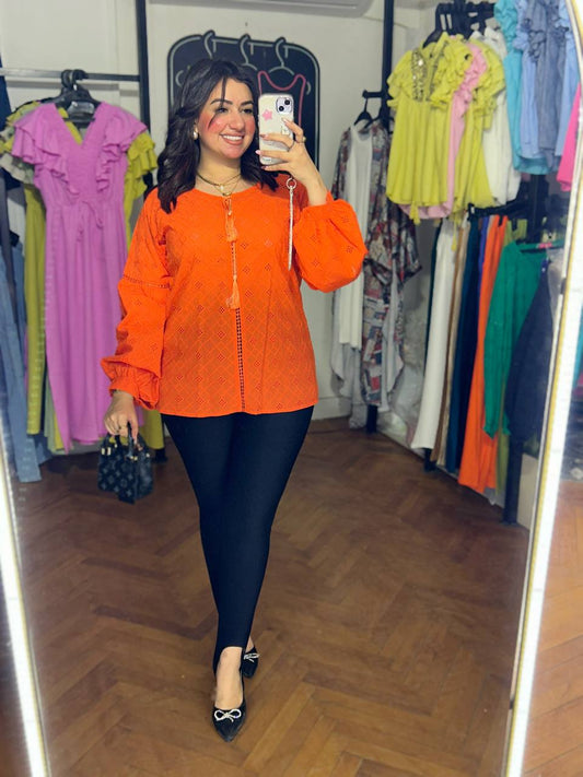 Elegant & Versatile: The Rokama Long Sleeve Blouse