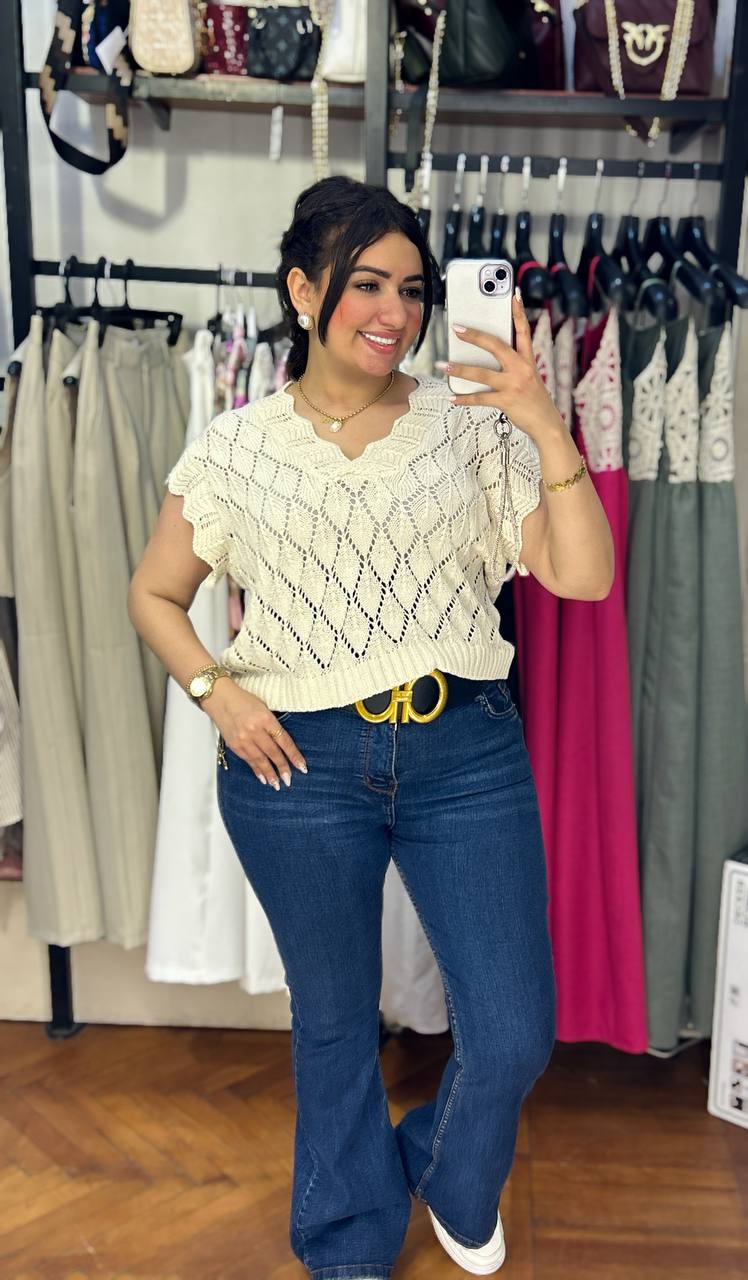 Elegant Tricot Blouse – Soft, Stylish & Comfortable!