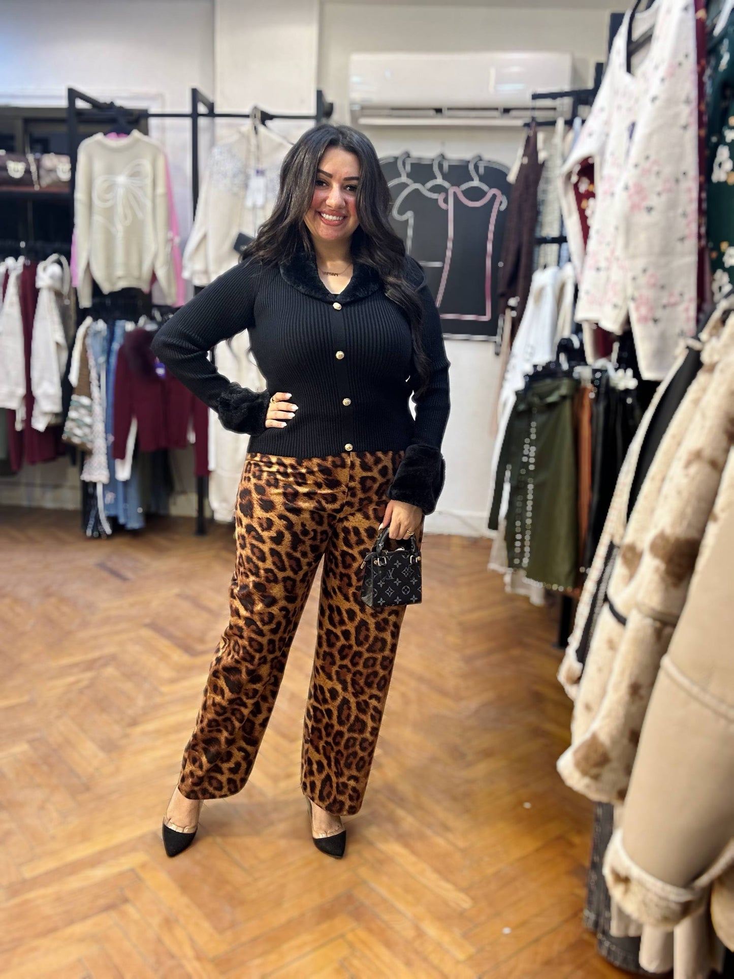 Basic Knit Top with Fur Trim