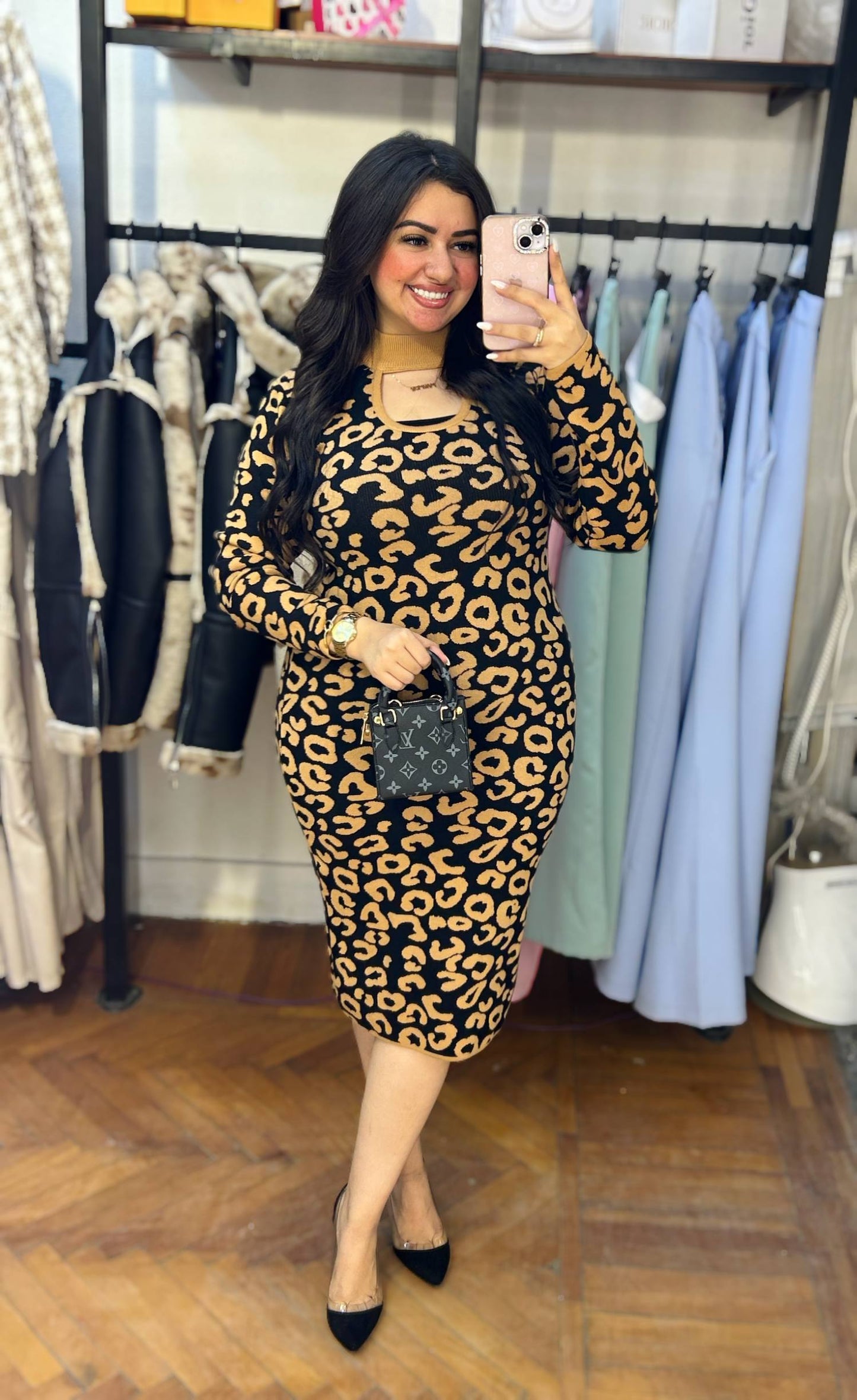 Tiger-Patterned Short Knit Dress