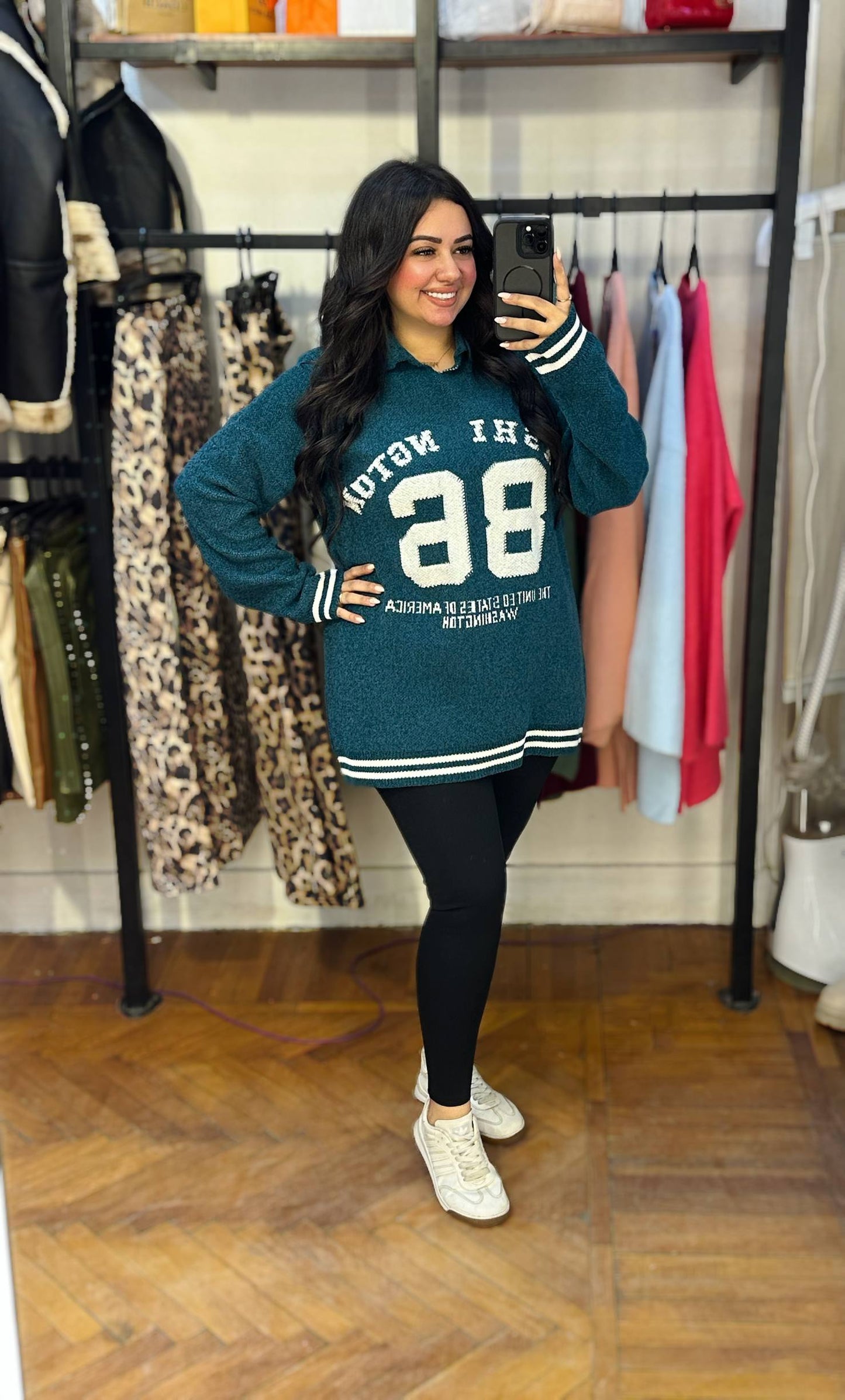 Oversized Knitted Sweatshirt with 86 Graphic