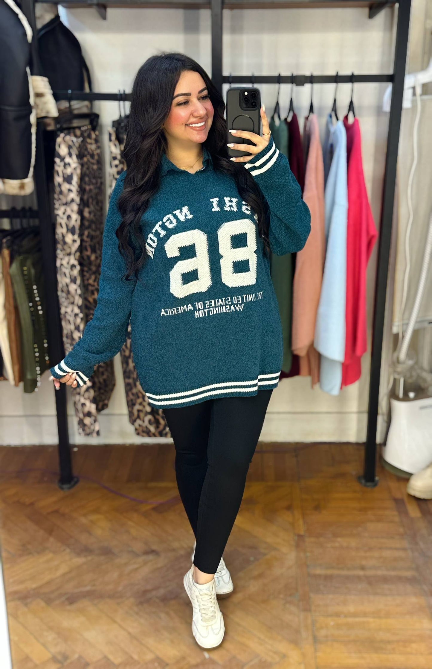 Oversized Knitted Sweatshirt with 86 Graphic