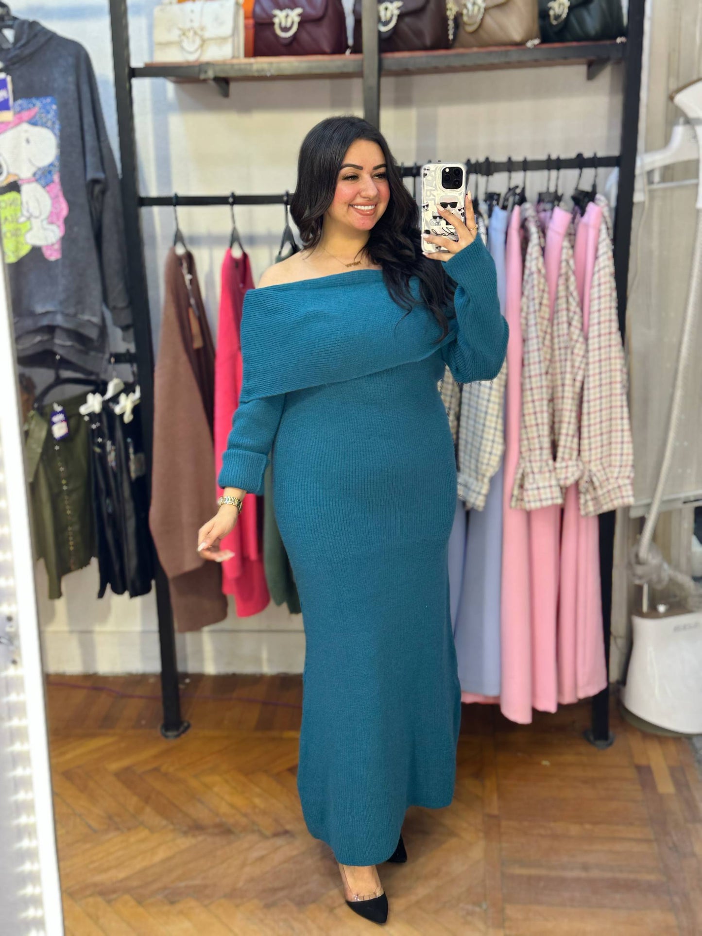Long Off-Shoulder Knitted Dress