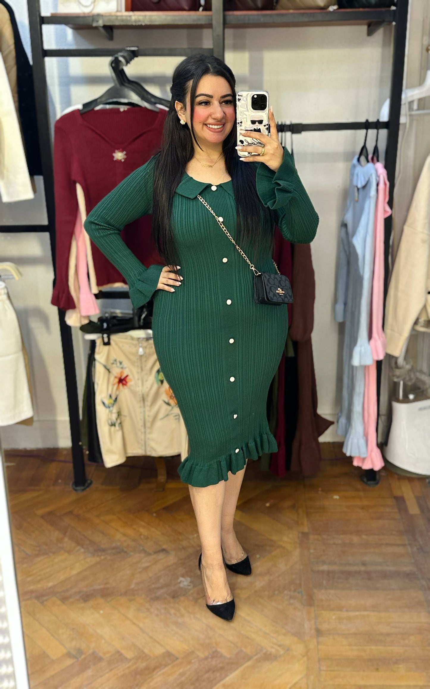 Elegant Ribbed Knit Midi Dress