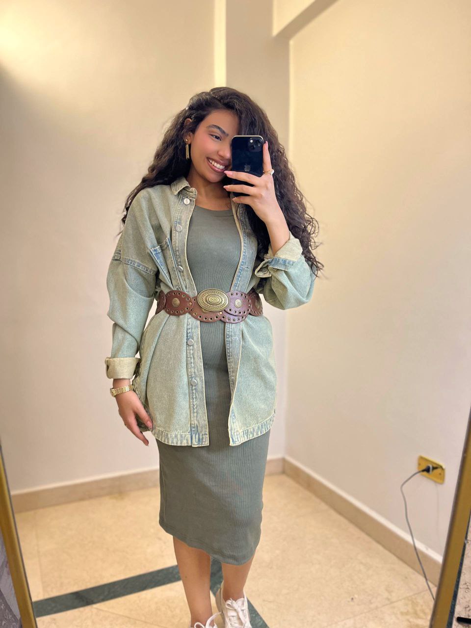 Oversized Denim Shirt – Relaxed Fit Casual