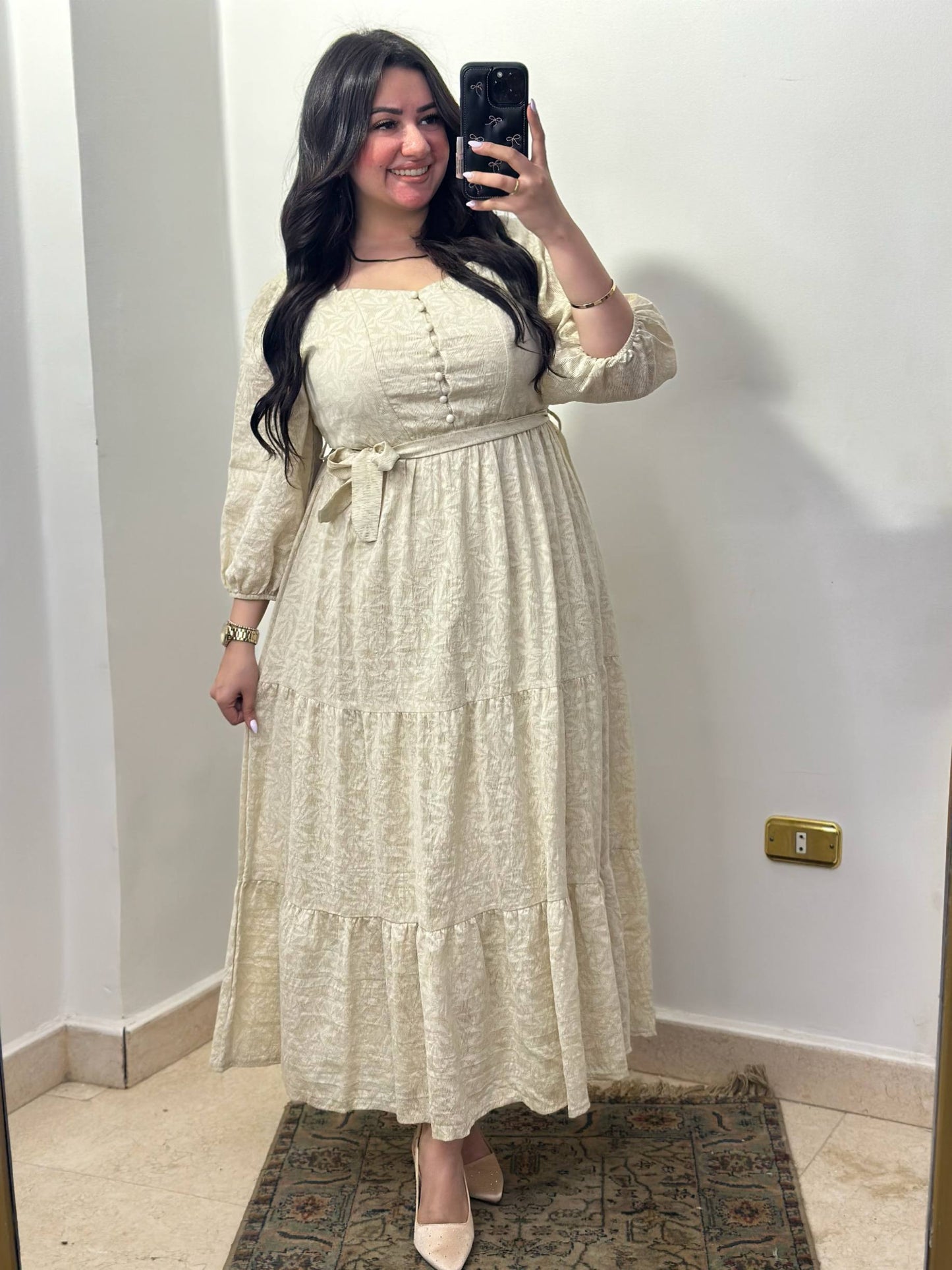 The Elegant Puff-Sleeve Dress