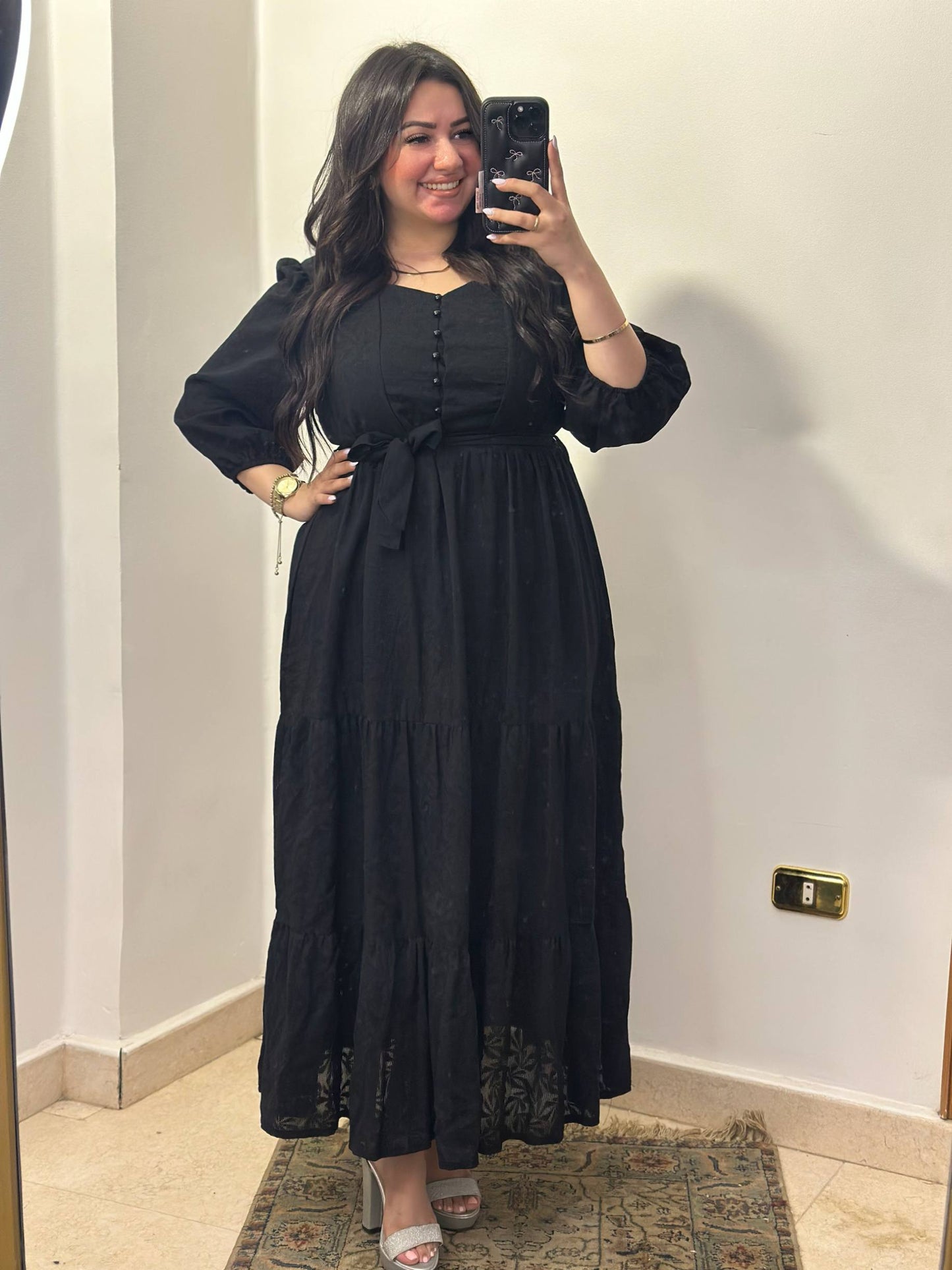 The Elegant Puff-Sleeve Dress