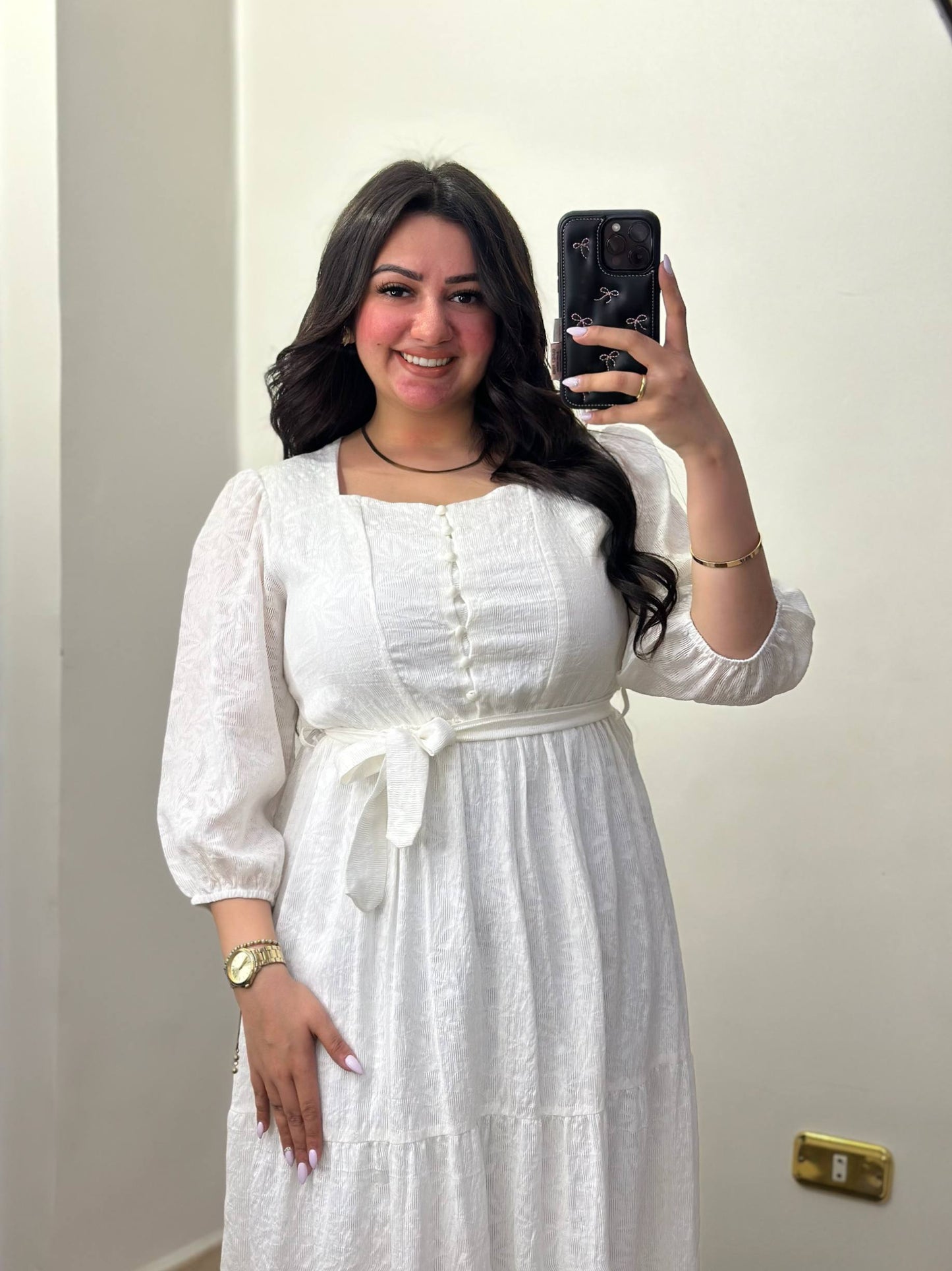 The Elegant Puff-Sleeve Dress