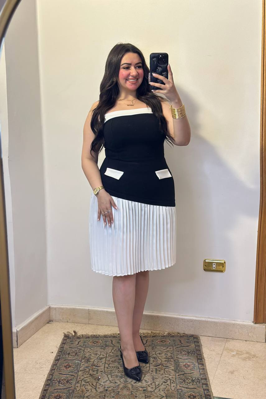 Chic Color-Block Pleated Midi Dress