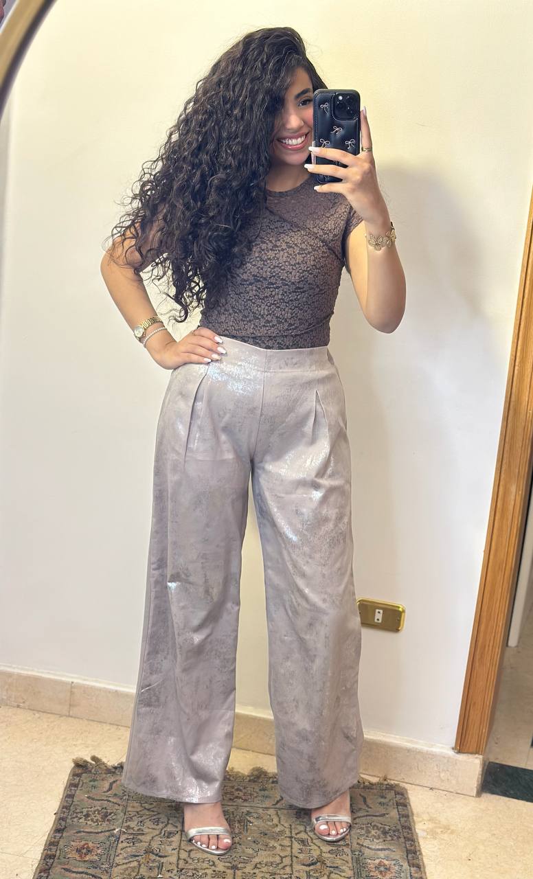 Scalloped Lace Top with Asymmetric Wave Trim