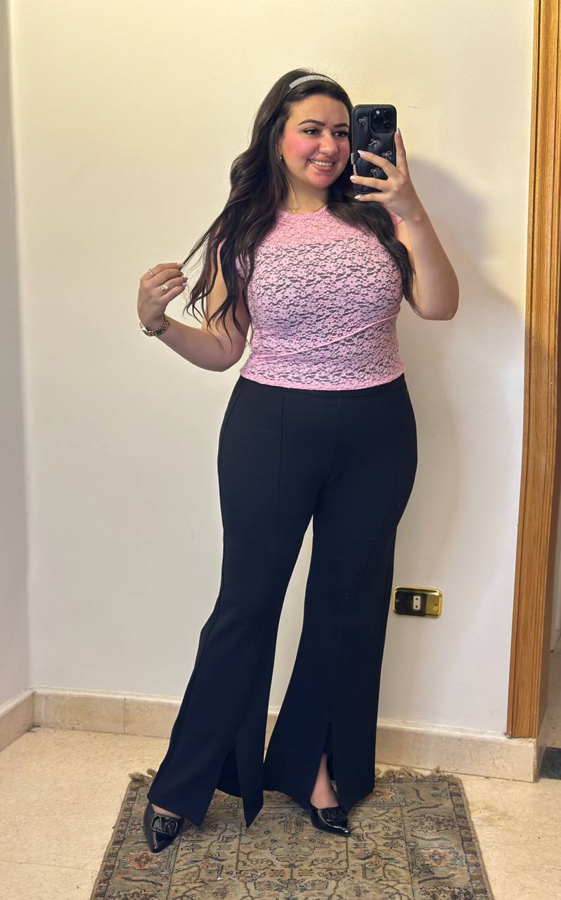 Scalloped Lace Top with Asymmetric Wave Trim